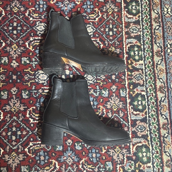 Nisolo Ana Go-To Chelsea Boot Black Size 7 - Picture 5 of 9